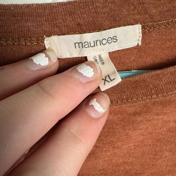 Maurices sunrise oversized oversized graphic tee front cutout size XL D18 - Picture 5 of 7